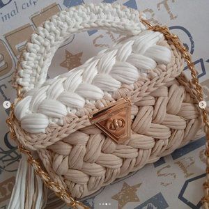 Handwoven Crochet Crossbody Bag Made of T-Shirt Yarn
